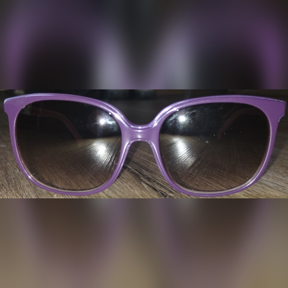 Lacoste Sunglasses - Picture 3 of 6